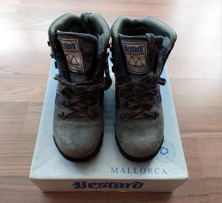 Botas de montaña Bestard talla 36