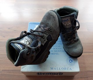 Botas de montaña Bestard talla 36
