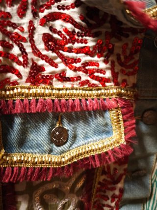 Chaqueta vaquera bordada ENCANDILATA Talla M