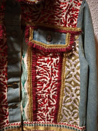 Chaqueta vaquera bordada ENCANDILATA Talla M