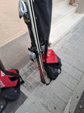 Esquís Volkl Dyno 531 con fijaciones