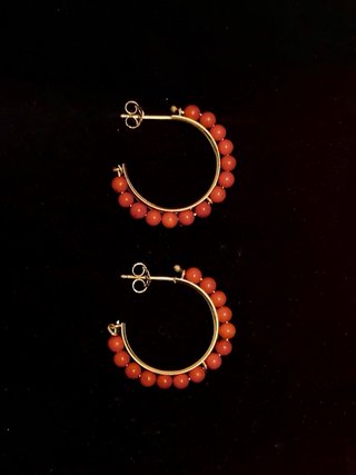 Aros Plata Ley Chapada Oro con Coral Rojo