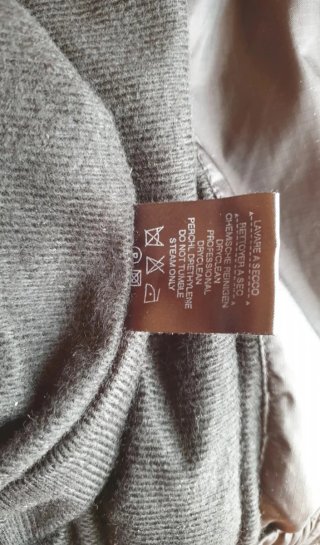 Chaqueta Prada forrada negra y roja