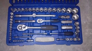 Caja de herramientas azul CARTULL con llaves