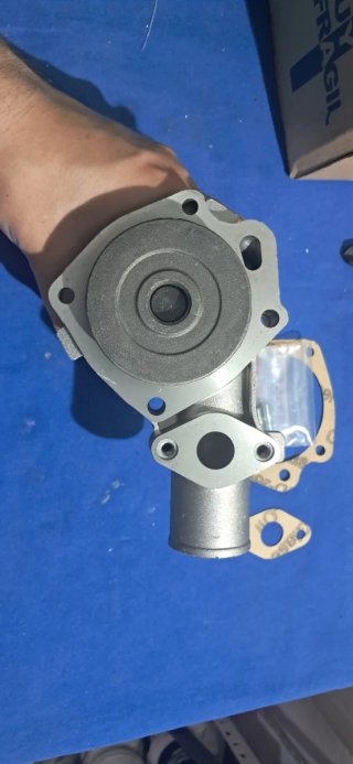 Bomba de Agua DOLZ SEAT 124 1430 131