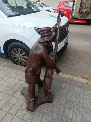 Figura Violinista Madera