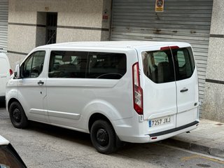 🚐 FORD TRANSIT CUSTOM 9 PLAZAS 2017