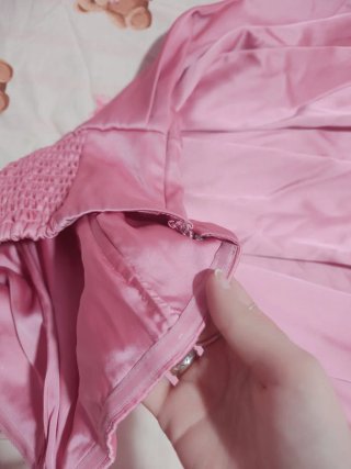 Vestido rosa H&M satén raso palabra de honor