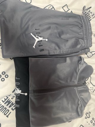 Chándal Jordan niño gris y negro