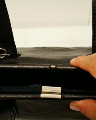 Bolso Mutton Piel Negro con 2 Correas