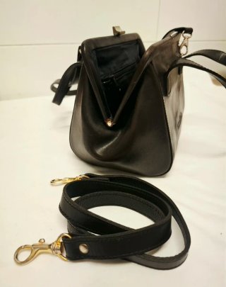 Bolso Mutton Piel Negro con 2 Correas