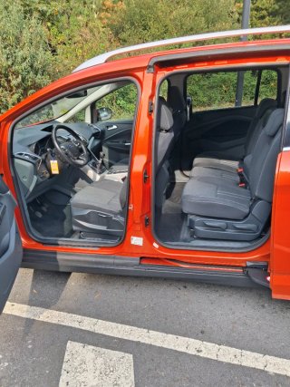 Ford Grand C-MAX 2011