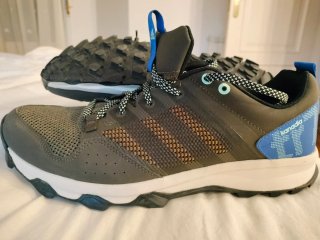 Zapatillas Adidas Talla 44.5 Dos puestas