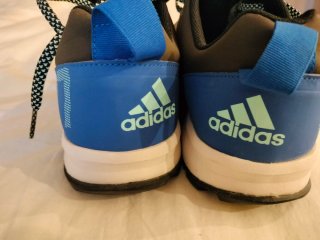 Zapatillas Adidas Talla 44.5 Dos puestas