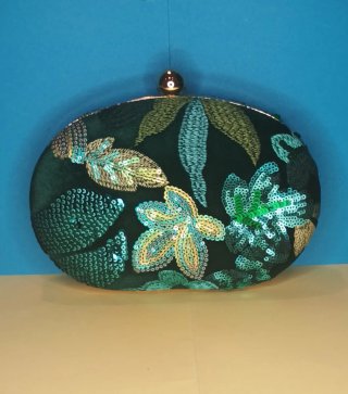 Bolso de fiesta ovalado verde bordado