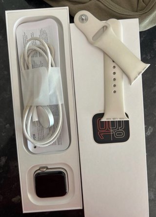 Apple Watch Beige/Plata