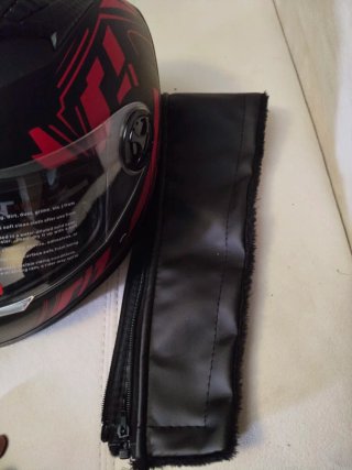 Casco moto AXK y guantes