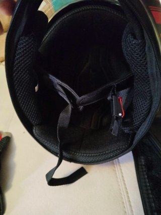 Casco moto AXK y guantes