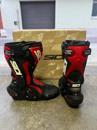 Botas Moto Sidi Racing Negras y Rojas