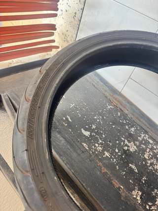 Neumático Michelin Pilot Power con menos de 1000km