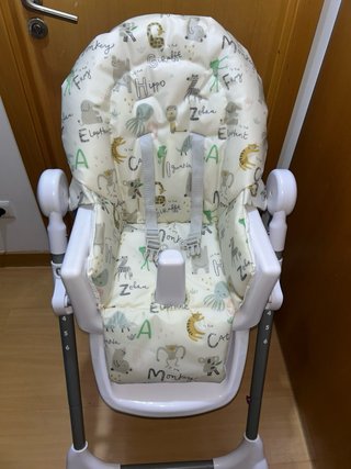 Trona infantil marca mamas & papas