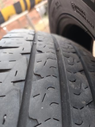 Neumáticos Michelin Agilis 215/75 R15