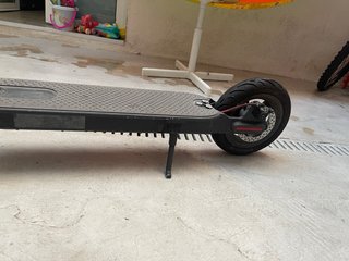 Patinete eléctrico en buen estado