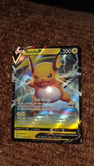 Carta Pokémon Raichu V 045/172 Inglés