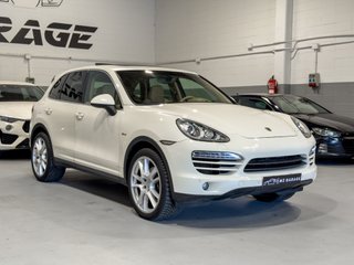 Porsche Cayenne Diesel 3.0 V6 · 240 CV · Tiptronic · Techo · Bose