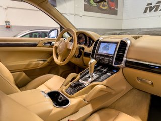 Porsche Cayenne Diesel 3.0 V6 · 240 CV · Tiptronic · Techo · Bose
