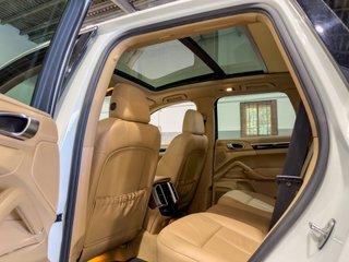 Porsche Cayenne Diesel 3.0 V6 · 240 CV · Tiptronic · Techo · Bose