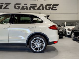 Porsche Cayenne Diesel 3.0 V6 · 240 CV · Tiptronic · Techo · Bose