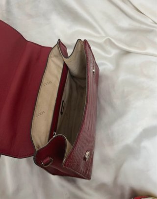 Bolso Guess Burdeos Cocodrilo