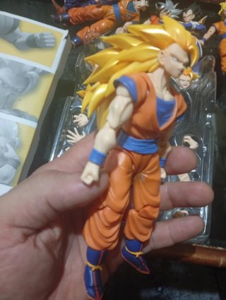 Figura Goku SSJ3 S.H.Figuarts Bandai