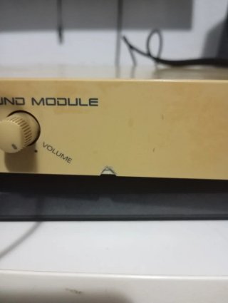 Roland SC-7 Sound Module + Transformador ACI-220J