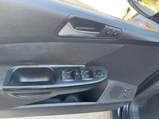 Volkswagen Passat 2010