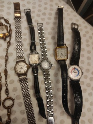 Lote relojes antiguos y joyas