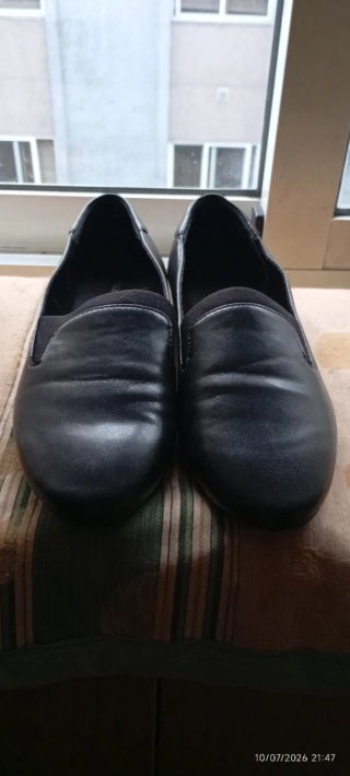 Zapatos negros planos