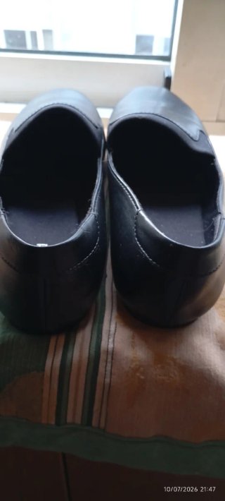 Zapatos negros planos