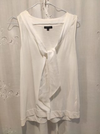 Blusa Massimo Dutti  sin mangas con lazada en seda