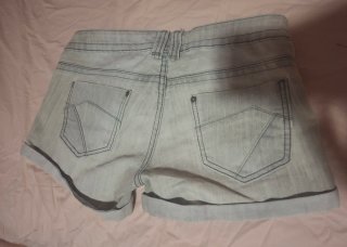 Falda vaquera y shorts vaqueros