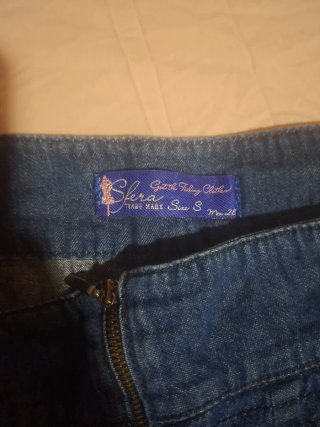 Falda vaquera y shorts vaqueros