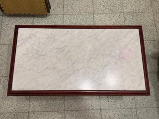 Mesa de centro mármol y madera