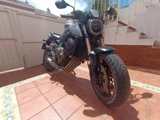 Honda CB 650 R A2