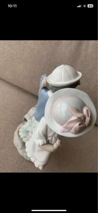 Figura Lladró Puppy Love Boy Girl