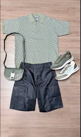 Ropa al por mayor  1-120€. 10- 550€ 100- 3000€