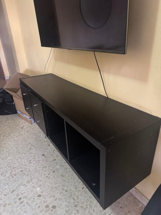 Mueble TV negro madera