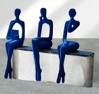 Set 3 Sculture Figure Sedute Donne Astratte Blu