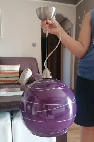 Lámpara de techo morada