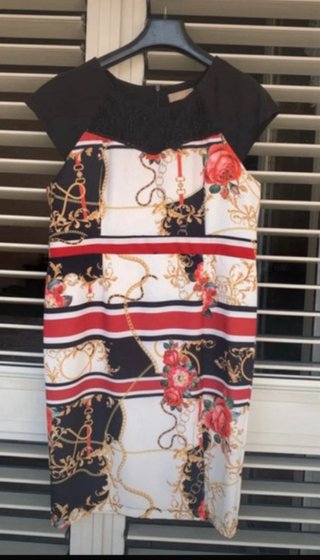 Vestito elegante fantasia floreale e catene